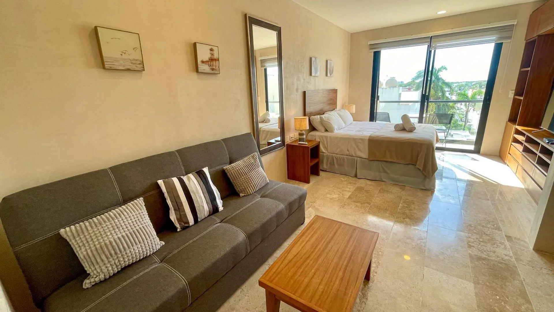 Green Savage Studio 1Br Rooftop Playa del Carmen